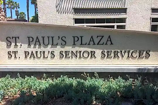 ST PAUL'S PLAZA Photo 2