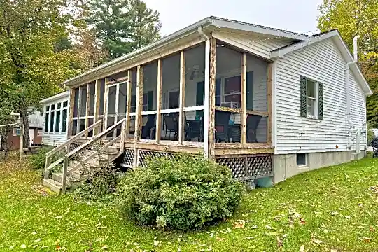 261 Bruckoff Rd Photo 1