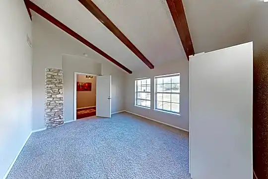 1092 Hayloft Ln Photo 1