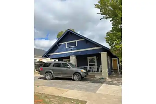1502 Lagonda Ave Photo 2