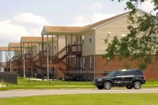 Chestnut Apartments Photo 1