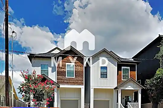 4706 Terry St Photo 1