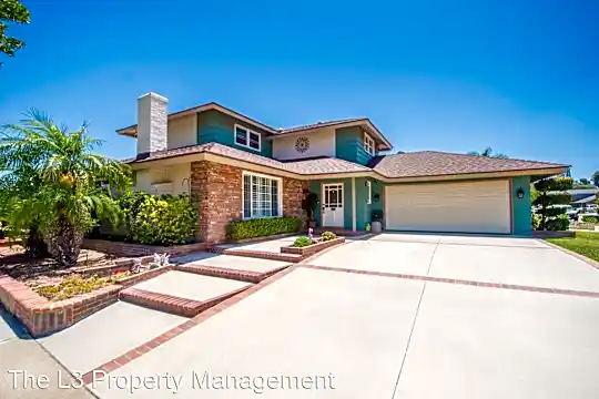 4103 N Oceanview St Photo 2