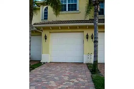 6436 Bella Cir #1104 Photo 1