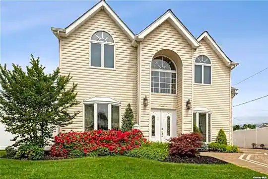 4143 Harriet Rd Photo 1