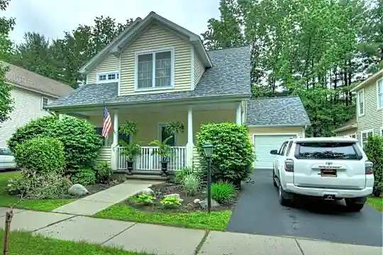 30 Furlong St Photo 1