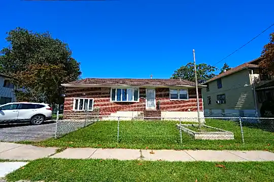 429 N Governor Printz Blvd Photo 1
