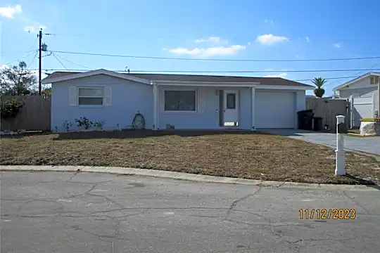 5032 Odyssey Ave Photo 2
