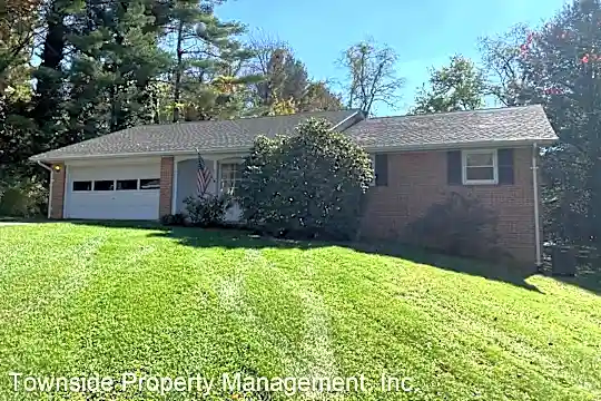 807 Broce Dr Photo 1