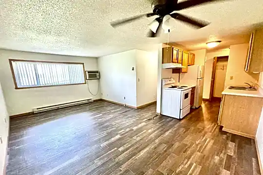 2409 4th Ave N Photo 1