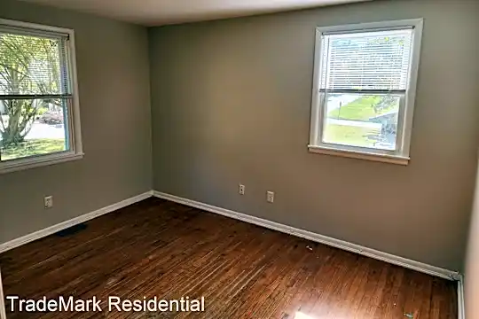 3405 Apache Dr Photo 2