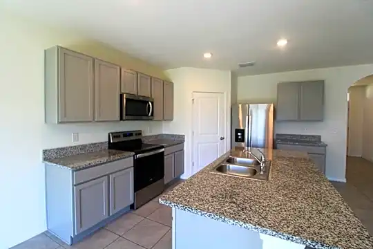 2418 Mizner Bay Ave Photo 2