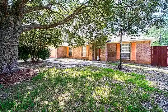 3315 Bauer Rd Photo 1