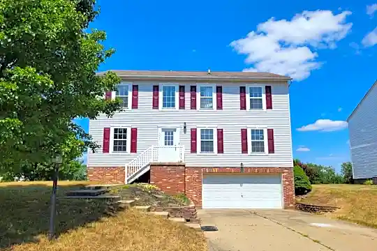 101 Hemlock Ct Photo 2
