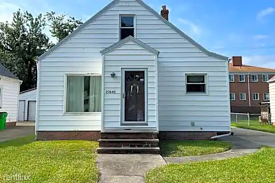23640 Colbourne Rd Photo 1