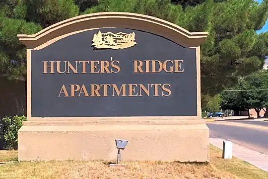 Hunter's Ridge Apartment Homes Photo 2