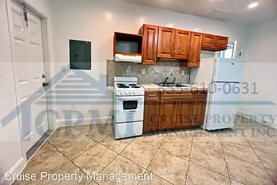 1822 Dixianna St Photo 2