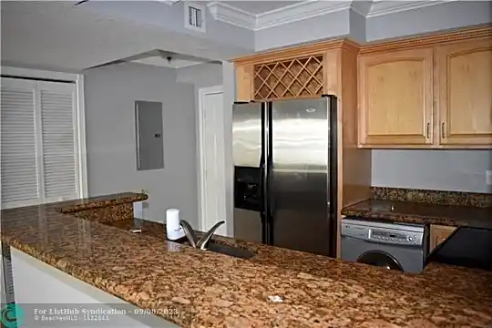 150 NE 15th Ave #136 Photo 2