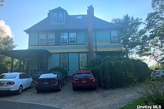 332 Franklin Ave #A Photo 2