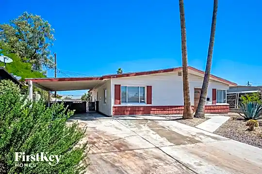 4816 Elmhurst Ln Photo 2