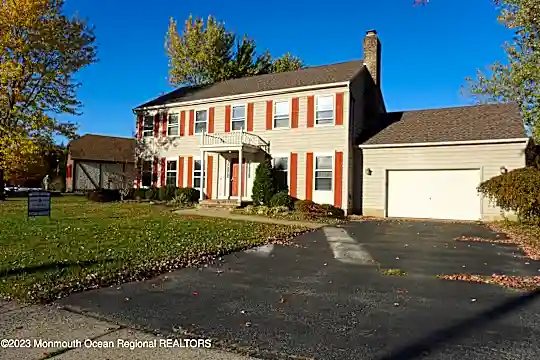 683 Princess Ct Photo 1