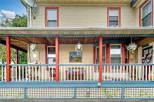 108 Vineyard Pl Photo 2
