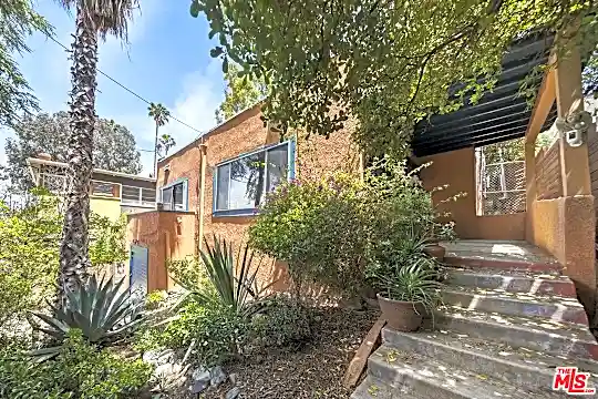 1332 Lucile Ave Photo 2