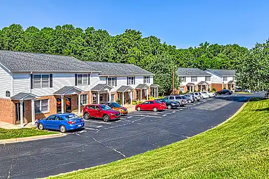 Residences at Belmont Photo 2