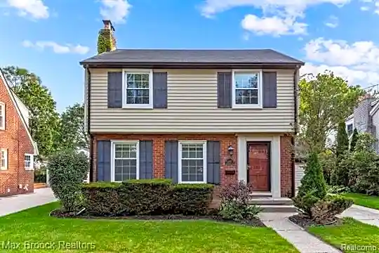 4168 Arlington Dr Photo 1