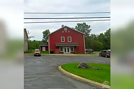 607 NY-295 Photo 1