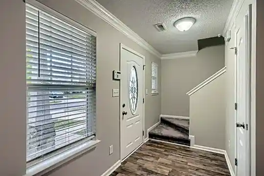 929 Corvus Ct Photo 2