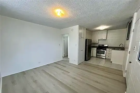 1210 Wilder Ave #405 Photo 1