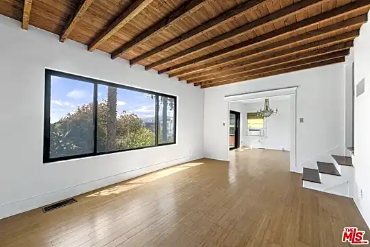 1332 Lucile Ave Photo 1