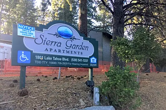 Sierra Garden Apartments Photo 2