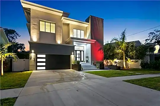 21 Baffin Ave Photo 1