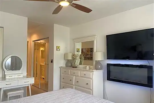 1235 Wildwood Lakes Blvd #4-303 Photo 2