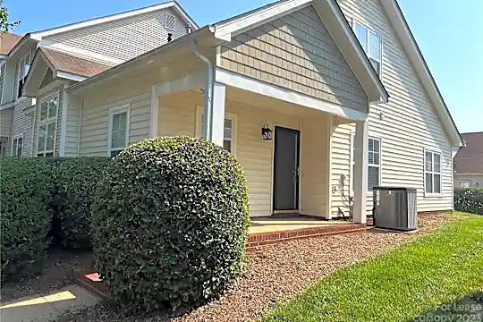 8339 Brickle Ln Photo 2