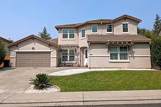 2622 Parkcrest Way Photo 1