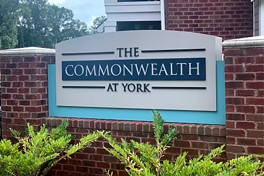 Commonwealth At York Photo 2