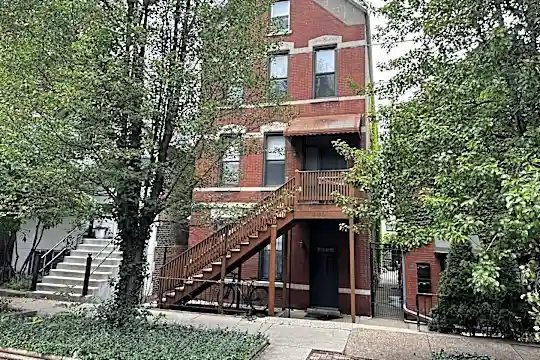 2120 W Lyndale St #3F Photo 1