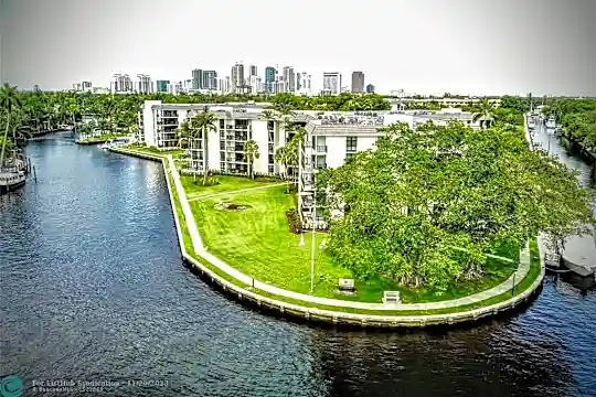 1201 River Reach Dr #308 Photo 1