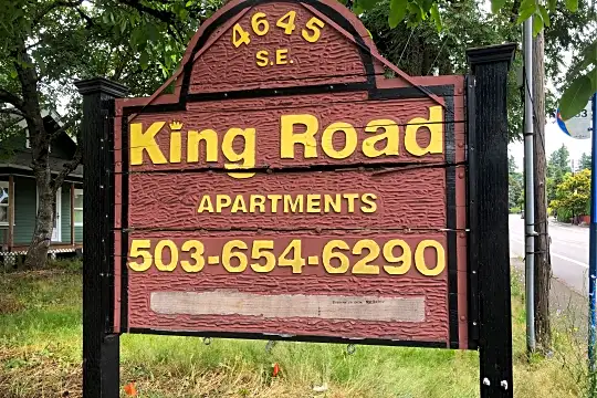 King Road Apartments Photo 2