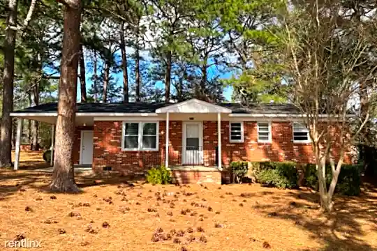 2316 Deslan St Photo 1