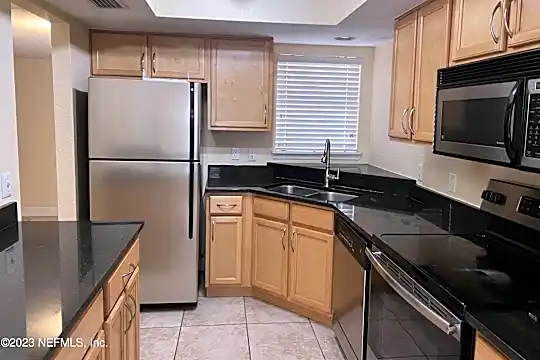 941 Seashell Ln Photo 1