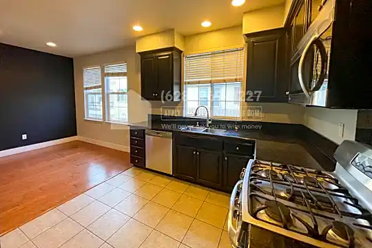 408 Topaz Terrace 804 Photo 2