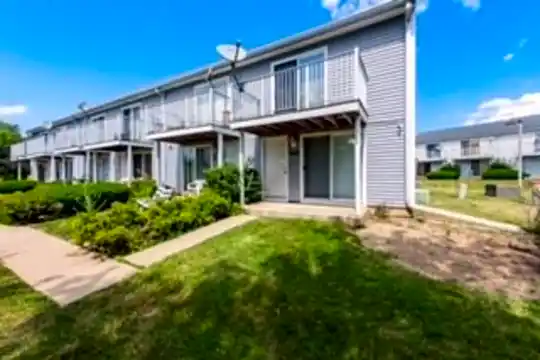 525 Meadow Green Ln Photo 2