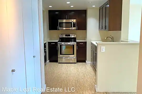 1415 2nd Avenue, Unit 2401 Photo 2