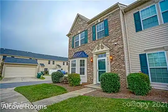 6502 Margaret Ct Photo 1
