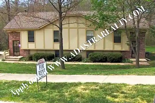 6635 Park St Photo 1