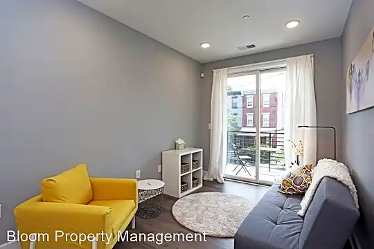 3925 Haverford Avenue Photo 2